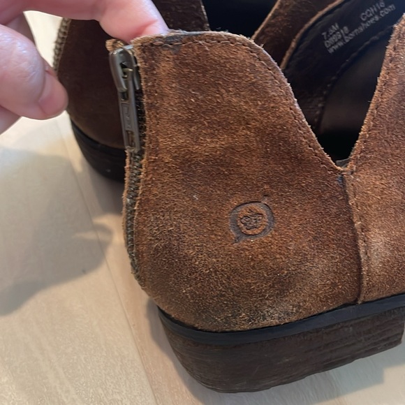 Born Kerri Distressed rust tobacco Brown Booties - Picture 8 of 14